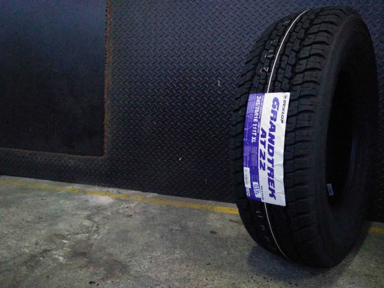 DUNLOP AT22 245/70-16 ซื้อ2แถม2