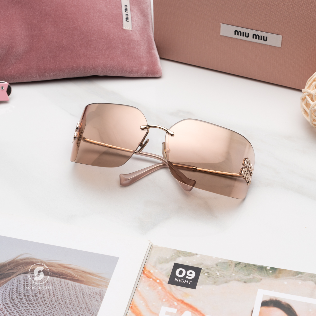 แว่นกันแดด Miu Miu MU54YS ZVN20F