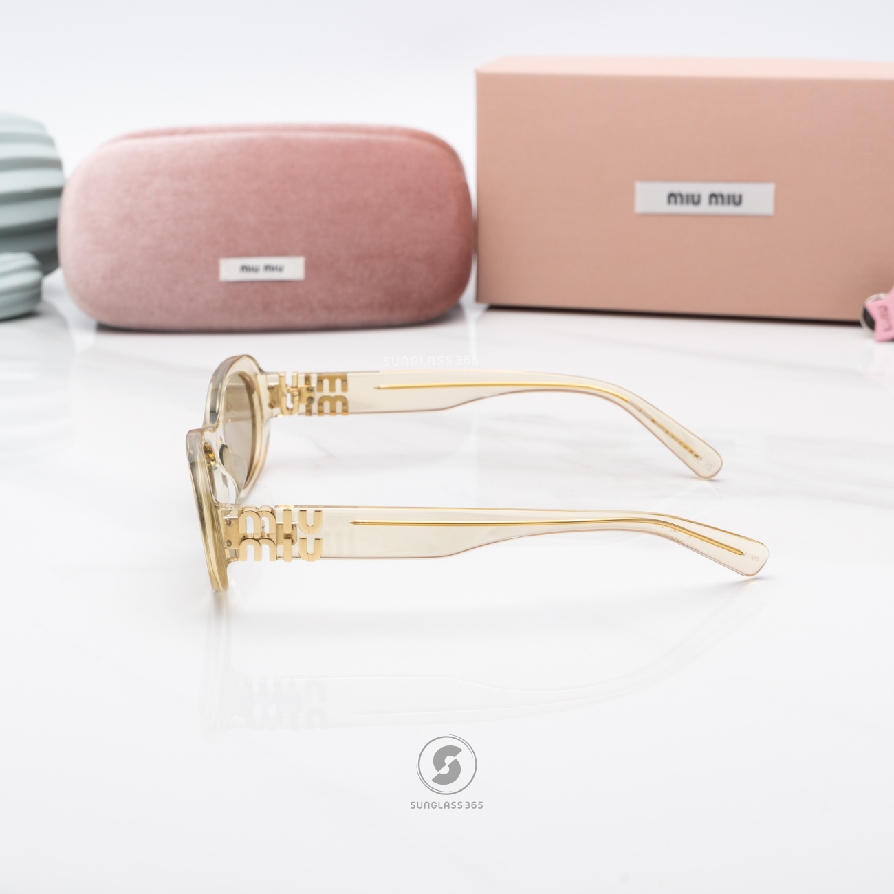 แว่นกันแดด Miu Miu MU06ZS 11T40F