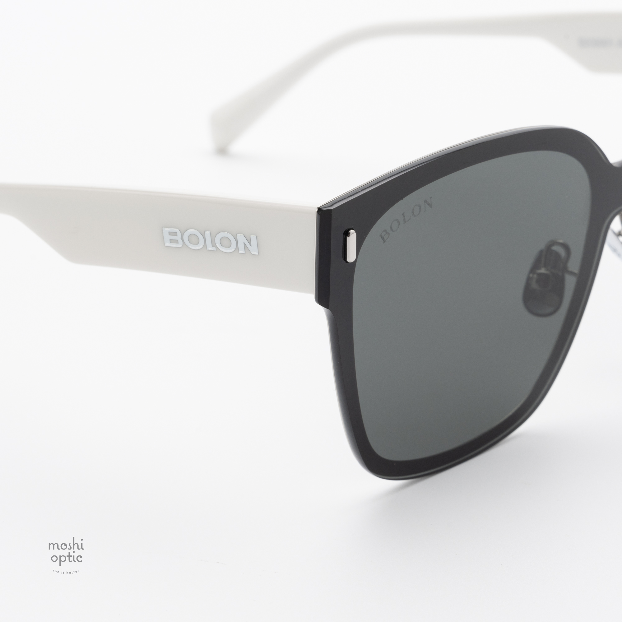 แว่นกันแดด BOLON รุ่น BX8001 Parto A90 Silver