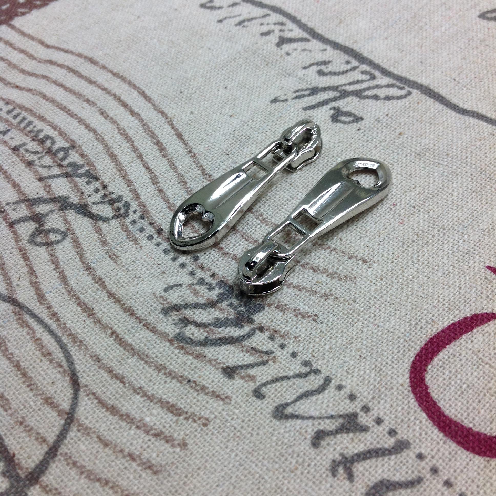 หัวซิบหัวใจ เงิน