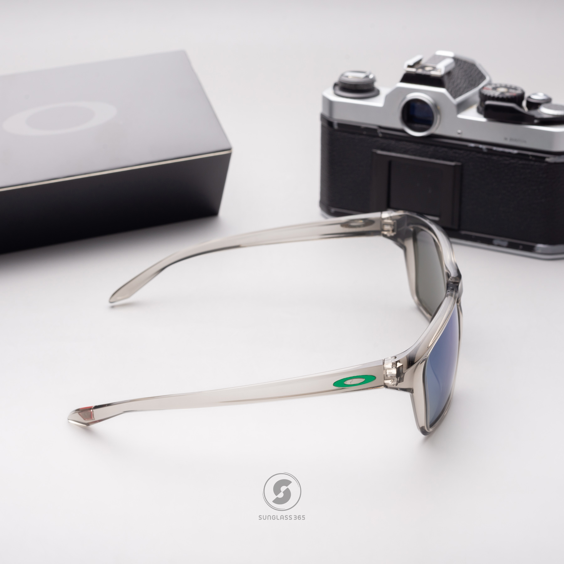 Oakley OO9448f-10 Sylas(A) Grey Ink Prizm Jade
