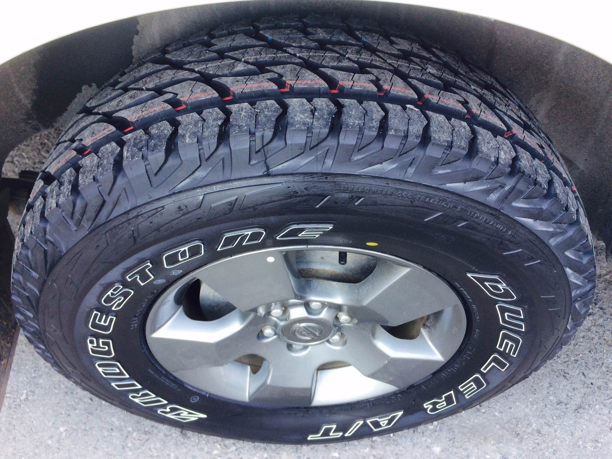 BRIDGESTONE DUELER AT697 265/70-16 ราคาถูก