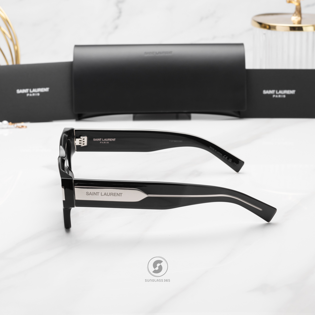 แว่นกันแดด YVES SAINT LAURENT SL572 001