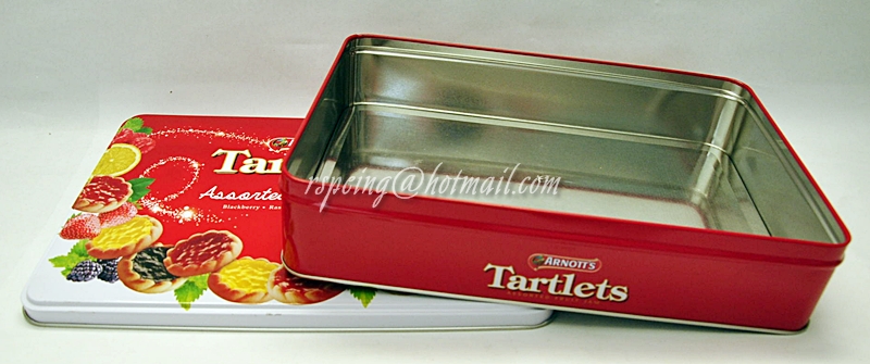 กล่องขนมทรงสี่เหลี่ยมสีแดงขาว Arnott's Tartlets