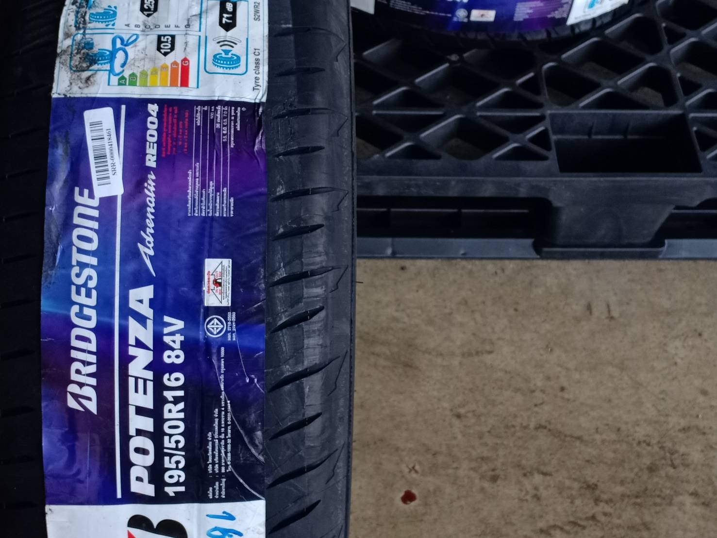 BRIDGESTONE 195/50R16 POTENZA RE004 84V MADE IN THAILAND