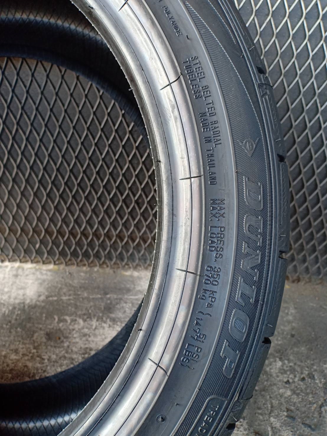 DUNLOP DZ102 255/40-17 ยางใหม่ ราคาถูก