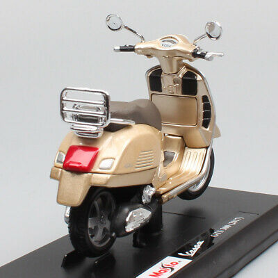vespa GTS300 2017 gold 3