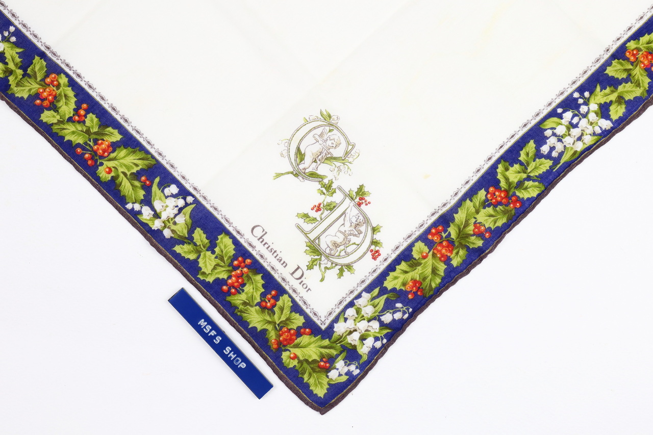 [Vintage] ผ้าเช็ดหน้า Christian Dior ผ้าบาง พิมพ์ลาย Holly Berries - ผ้าเช็ดหน้า Vintage