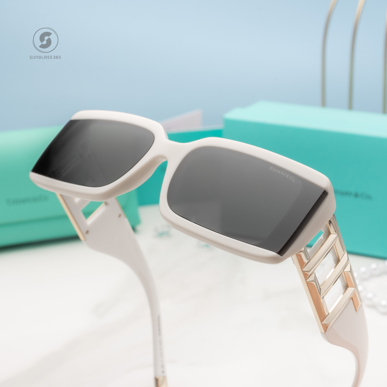 แว่นกันแดด TIFFANY & Co. TF4197 8357S4