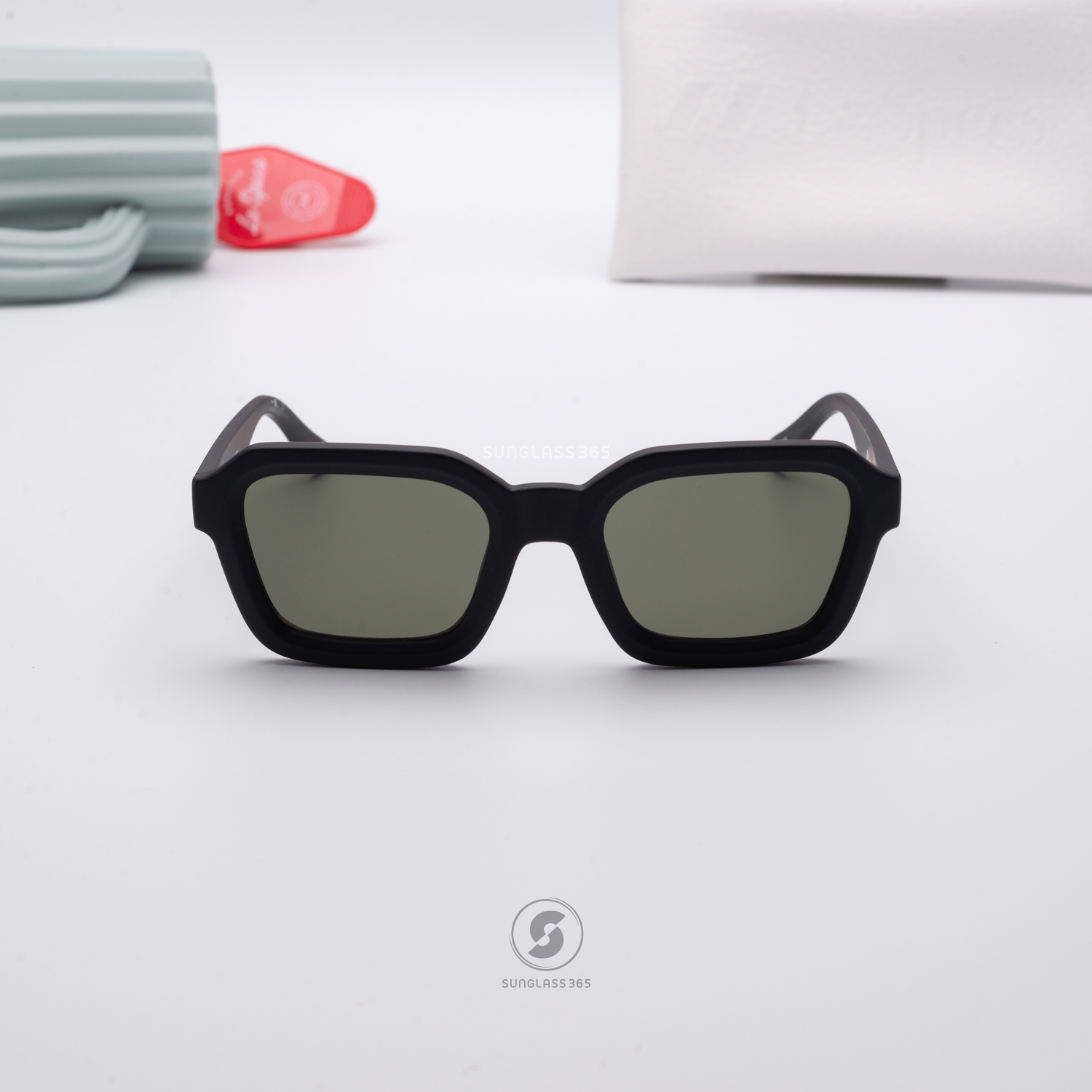 แว่นกันแดด Le Specs LSP2452377 IMPOSSIBLE Matte Black