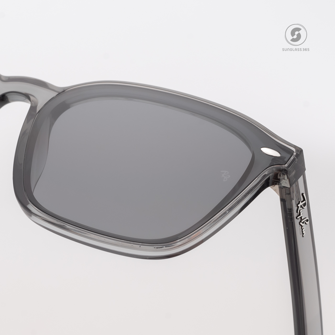 Ray-Ban RB4392D 645087 Transparent Grey