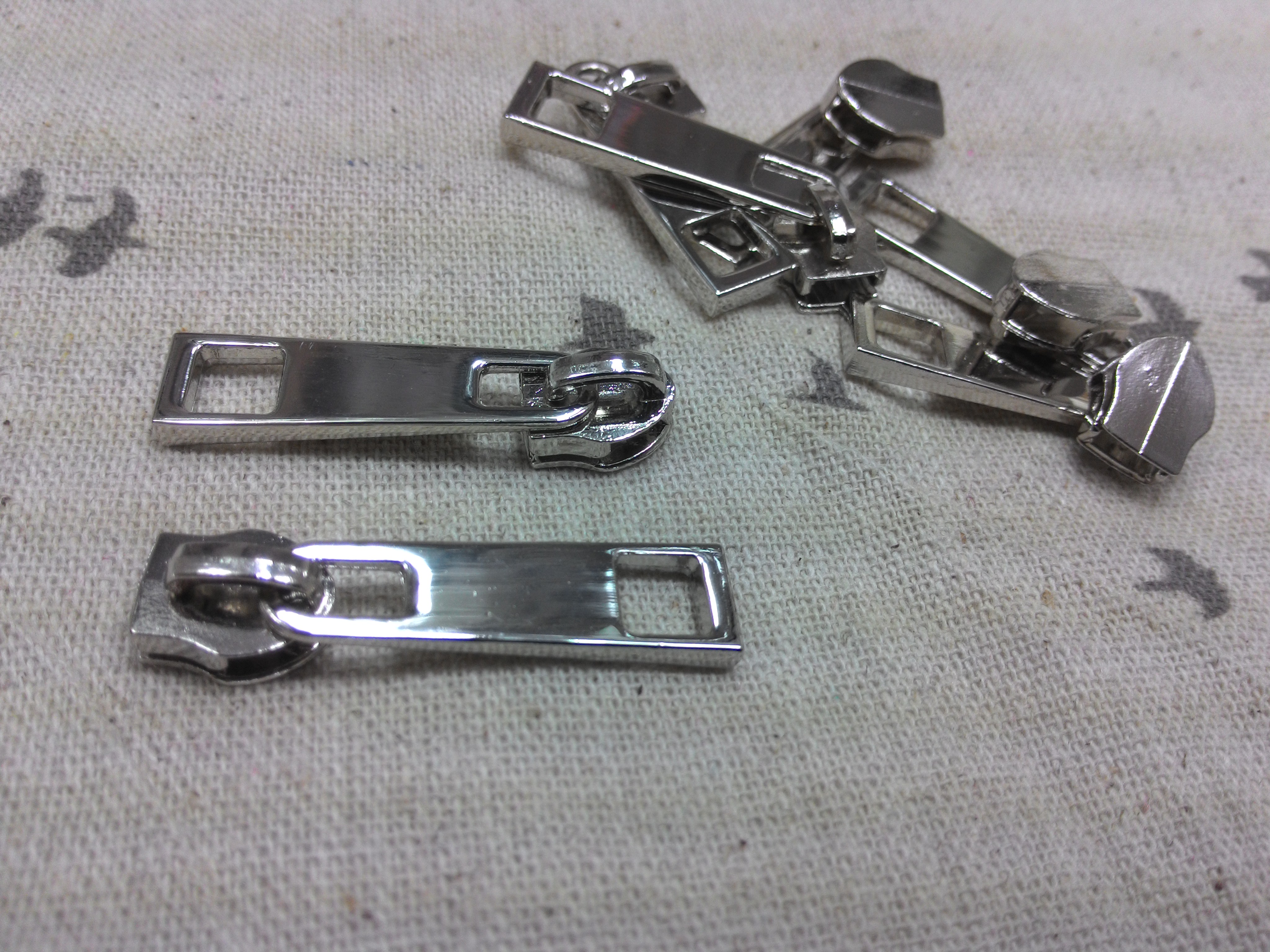 หัวซิบกีตาร์ เงิน