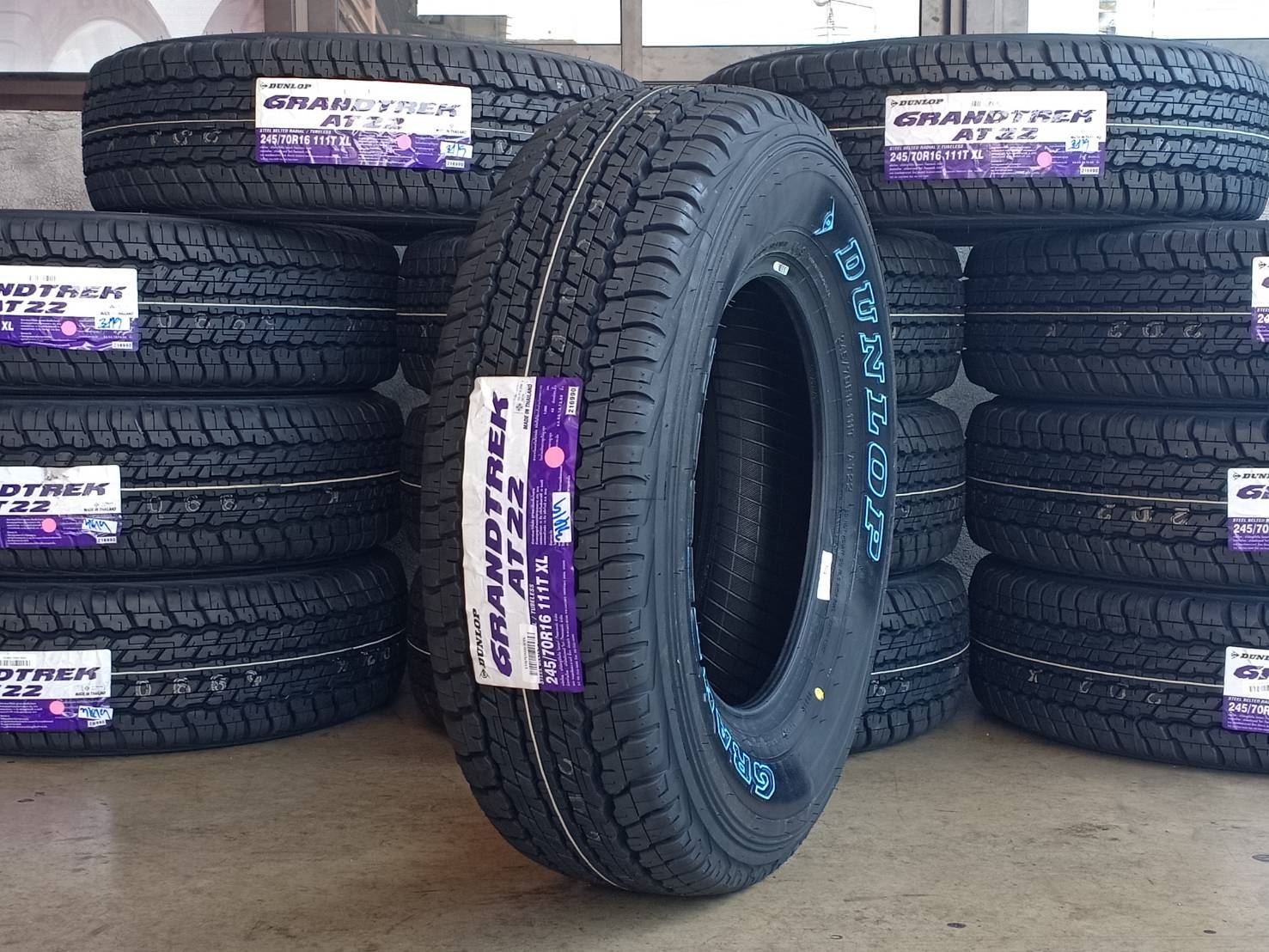 ยางเข้าใหม่ ลดราคา DUNLOP AT22 245/70R16 111T (ปี19)