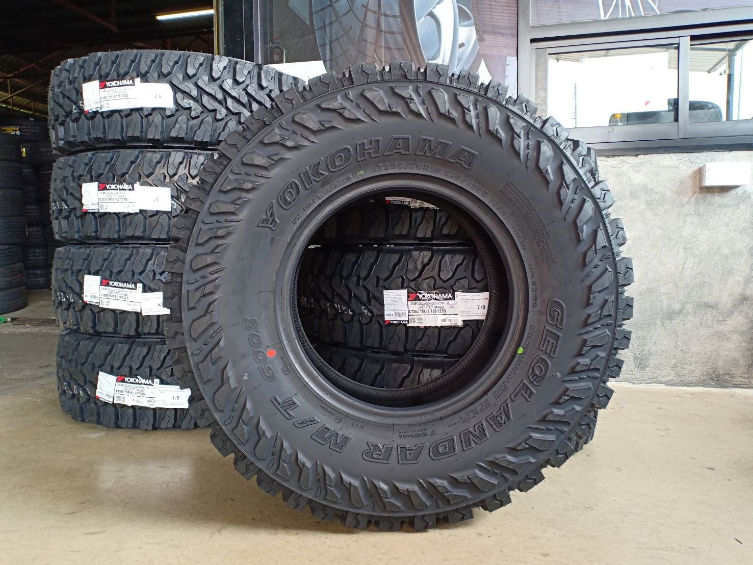 ยางเข้าใหม่ ลดราคา YOKOHAMA MT G003 285/75R16 126/123Q Y19