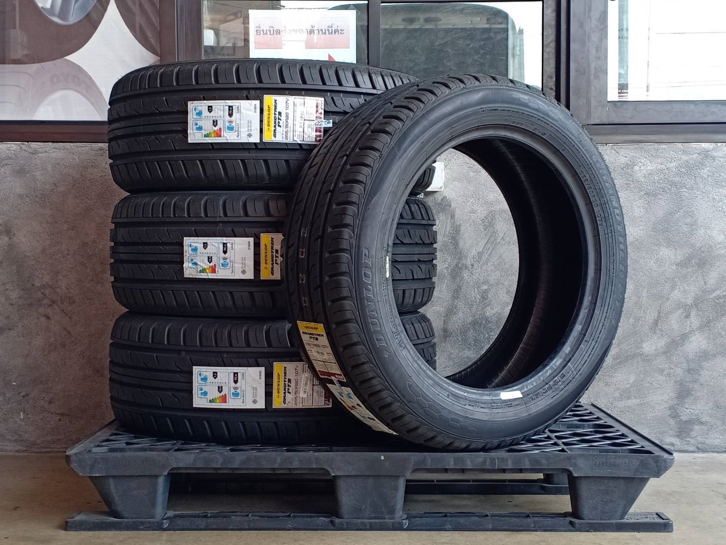 DUNLOP 265/50R20 GRANDTREK PT3 107V MADE IN THAILAND