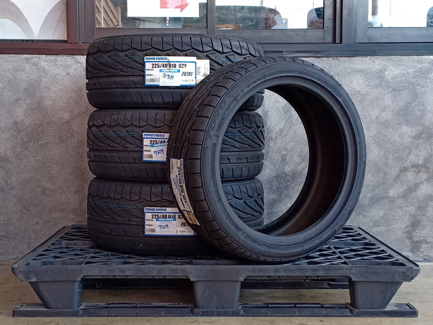 TOYO PXTR1 225/40R18 92Y JAPAN