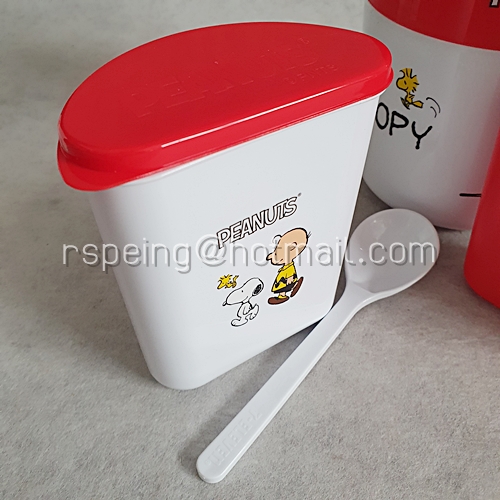 ชุดกล่องอาหารเช้า ชาร์ลี บราวน์ และสนูปปี้ สีแดง-ขาว พร้อมกล่อง