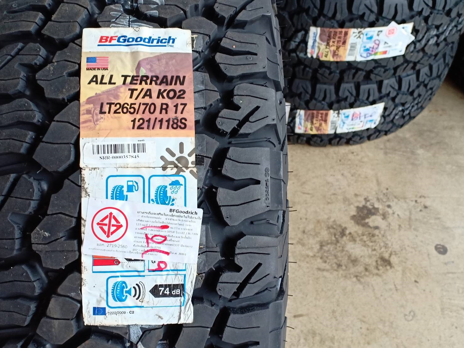 BF GOODRICH KO2 265/70-17 ปี19 USA ยางขอบขาว ลดราคา