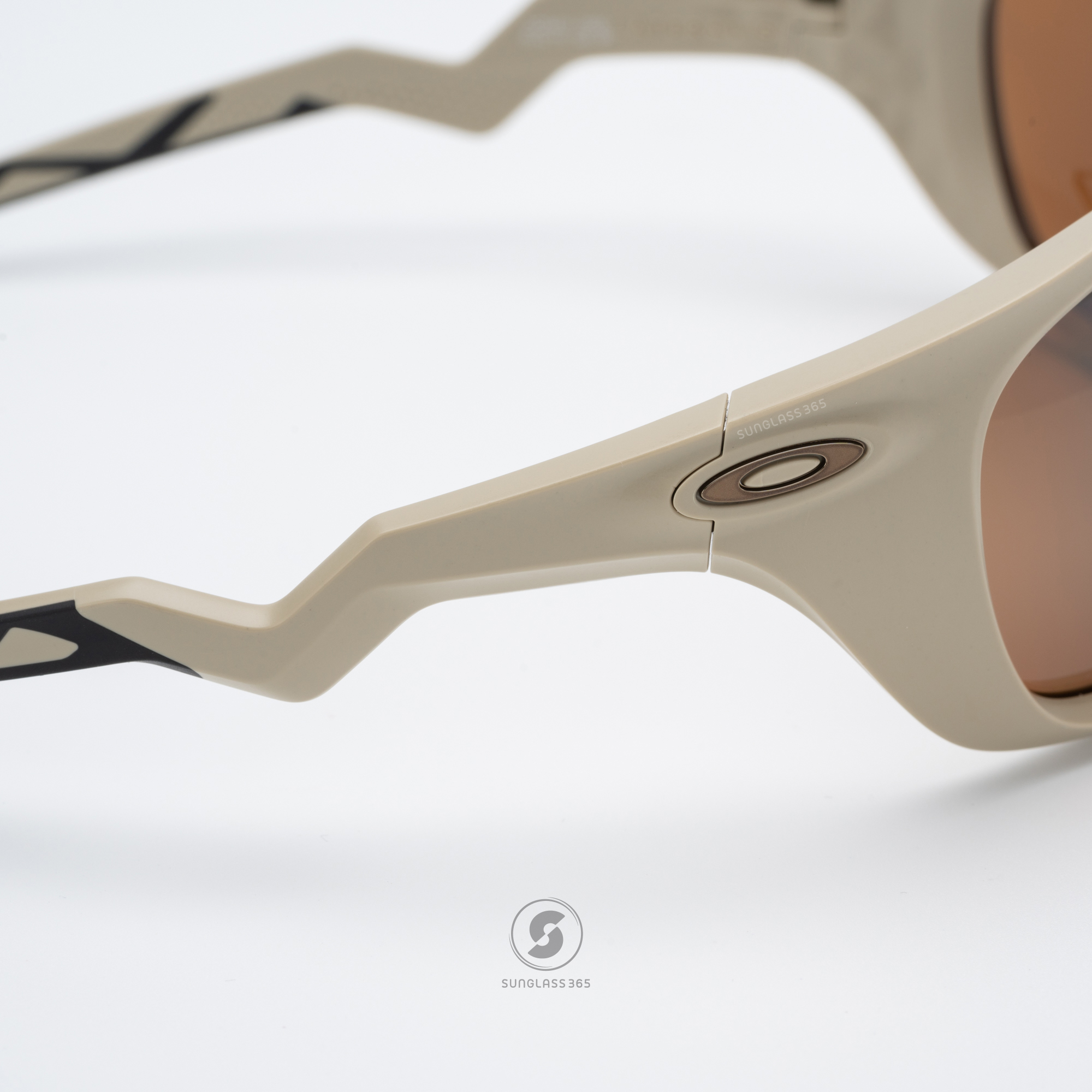 OAKLEY Lateralis OO9431-05 Matte Sand Prizm Tungsten Iridium Polarized