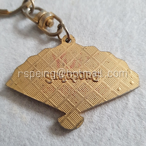 พวงกุญแจที่ระลึก สิงโต Merlion บนพัด จากสิงคโปร์