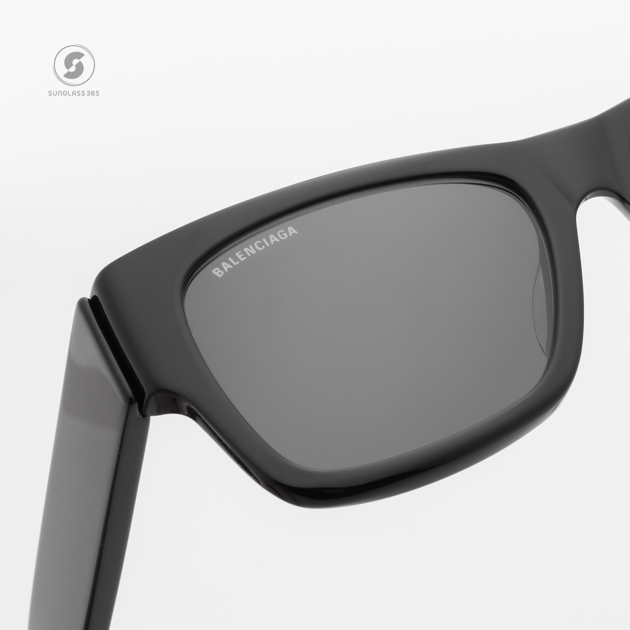 แว่นกันแดด Balenciaga Max Square Af BB0262SA 001