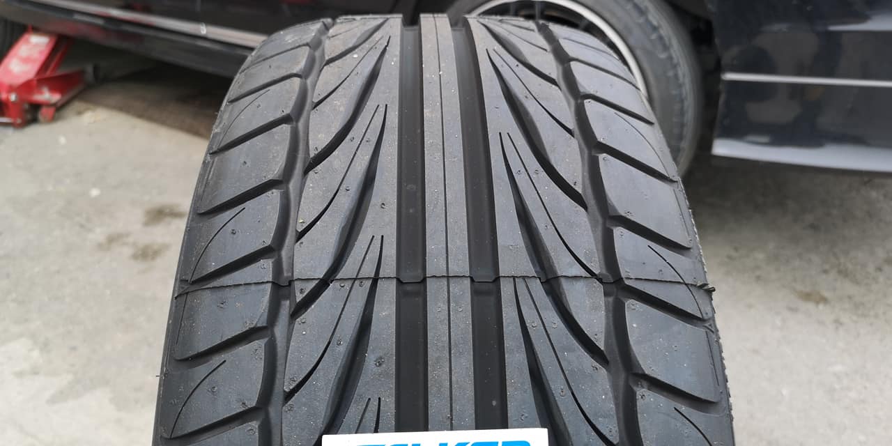 FALKEN FK452 245/35-20 ปี17 ลดราคาพิเศษ..!!!