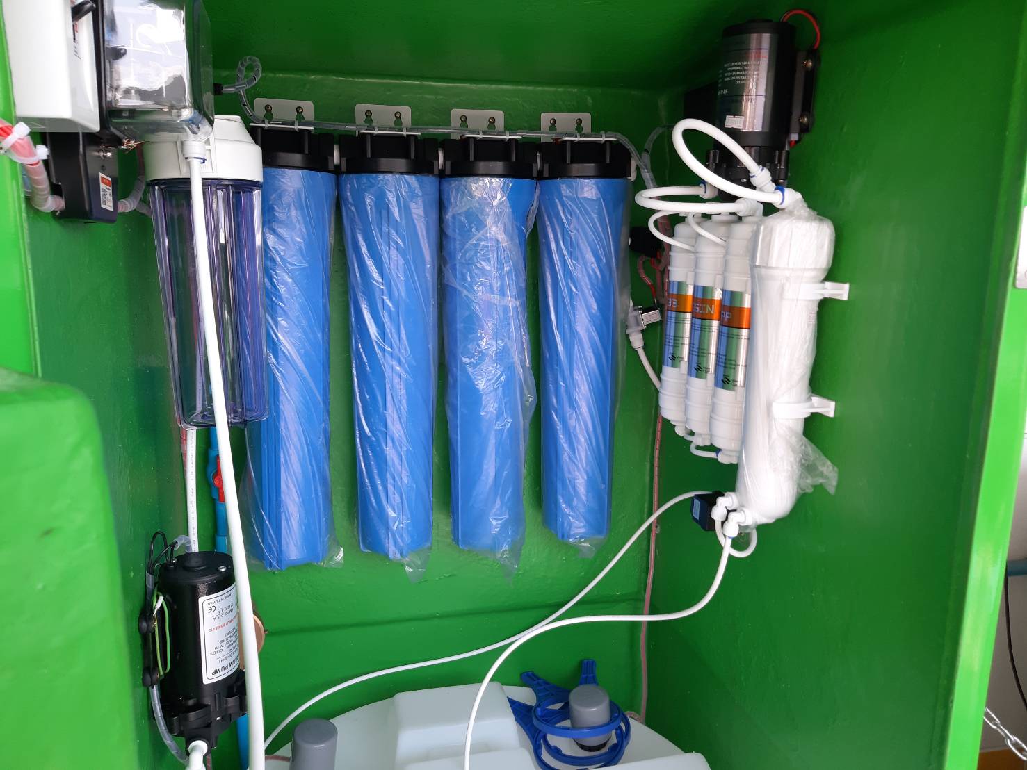 ตู้น้ำหยอดเหรียญระบบ RO ขนาด 200 ลิตร