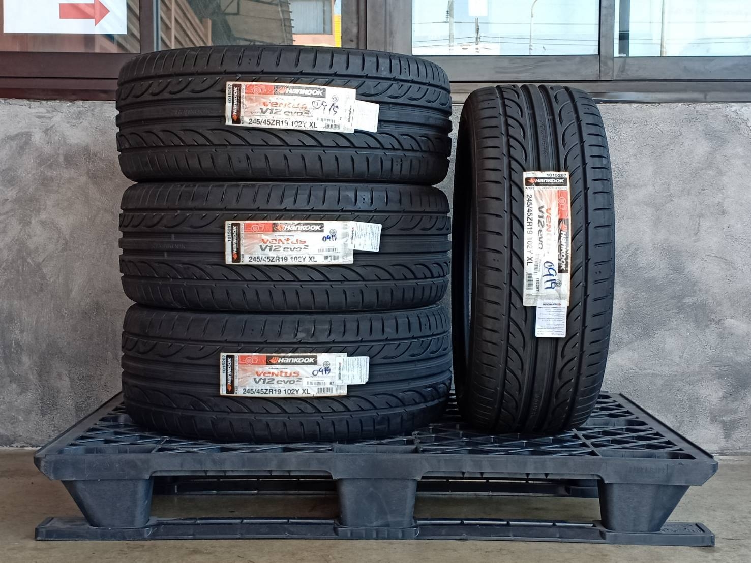 HANKOOK 245/45ZR19 VENTUS V12 EVO2 102Y XL MADE IN KOREA