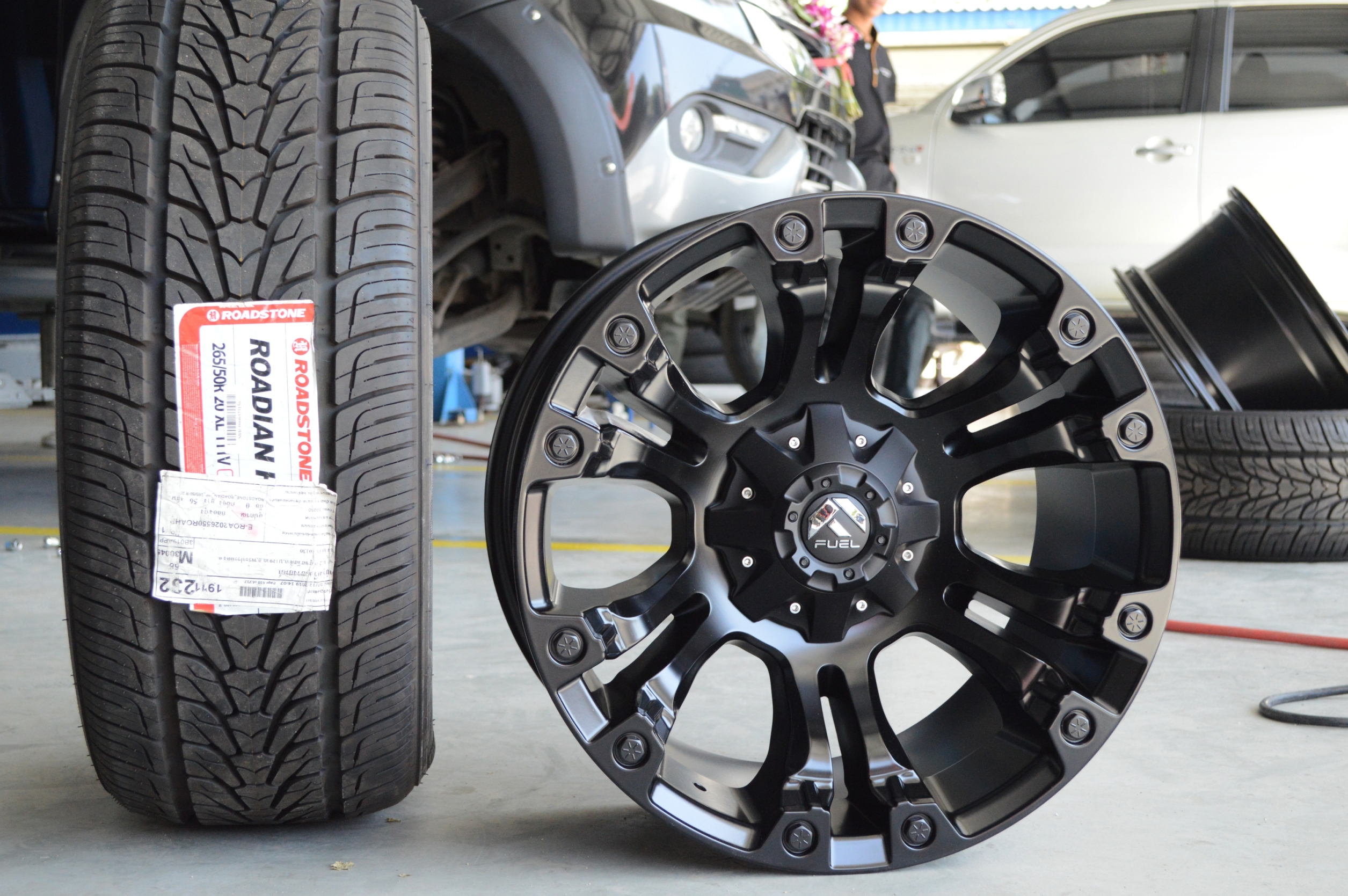 ล้อแท้ FUEL VAPOR ขอบ20 ใส่ MU-X