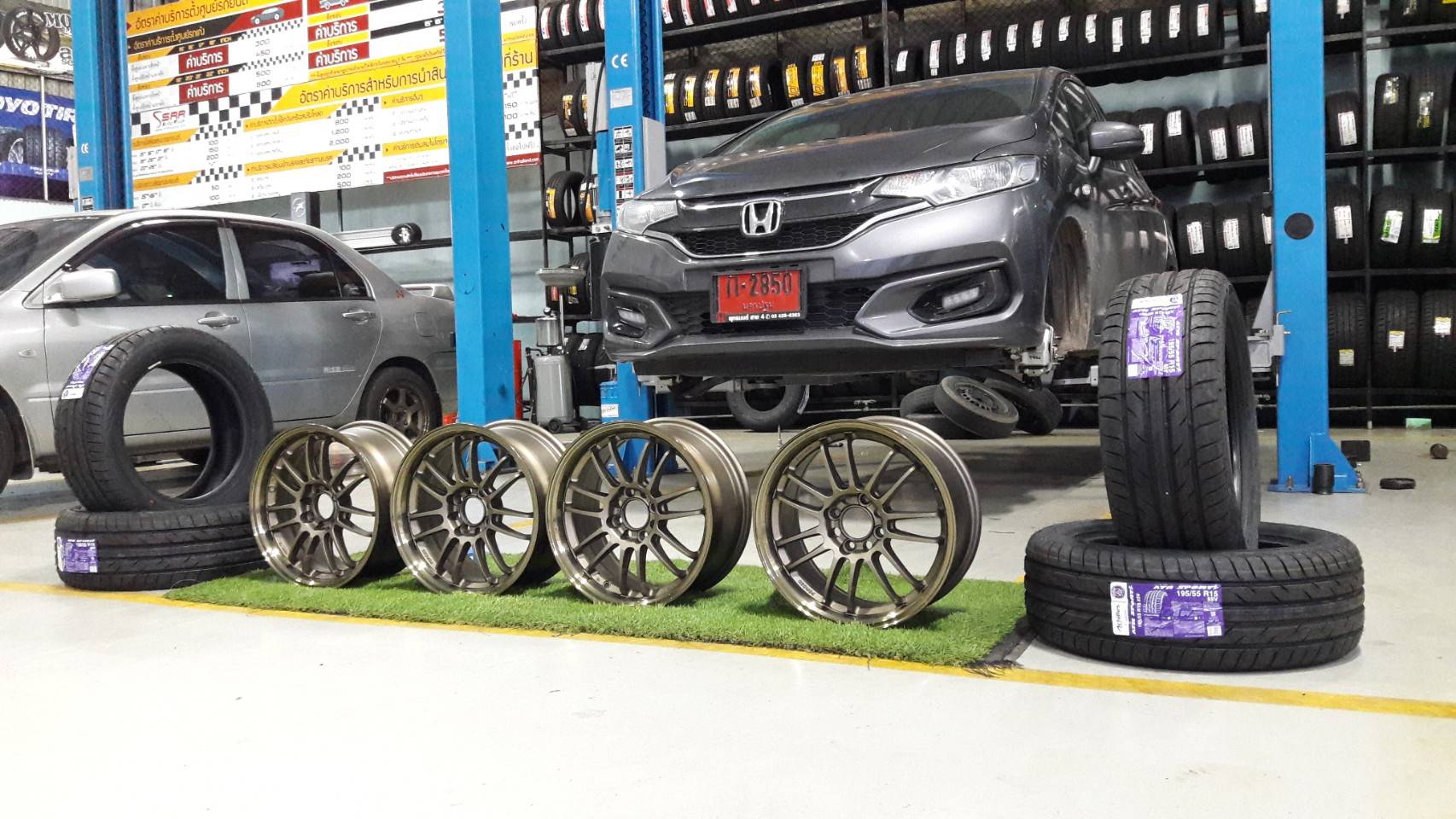 โปรโมชั่น ใส่เก๋ง ล้อซิ่ง พร้อมยาง TOYO T1R JAPAN
