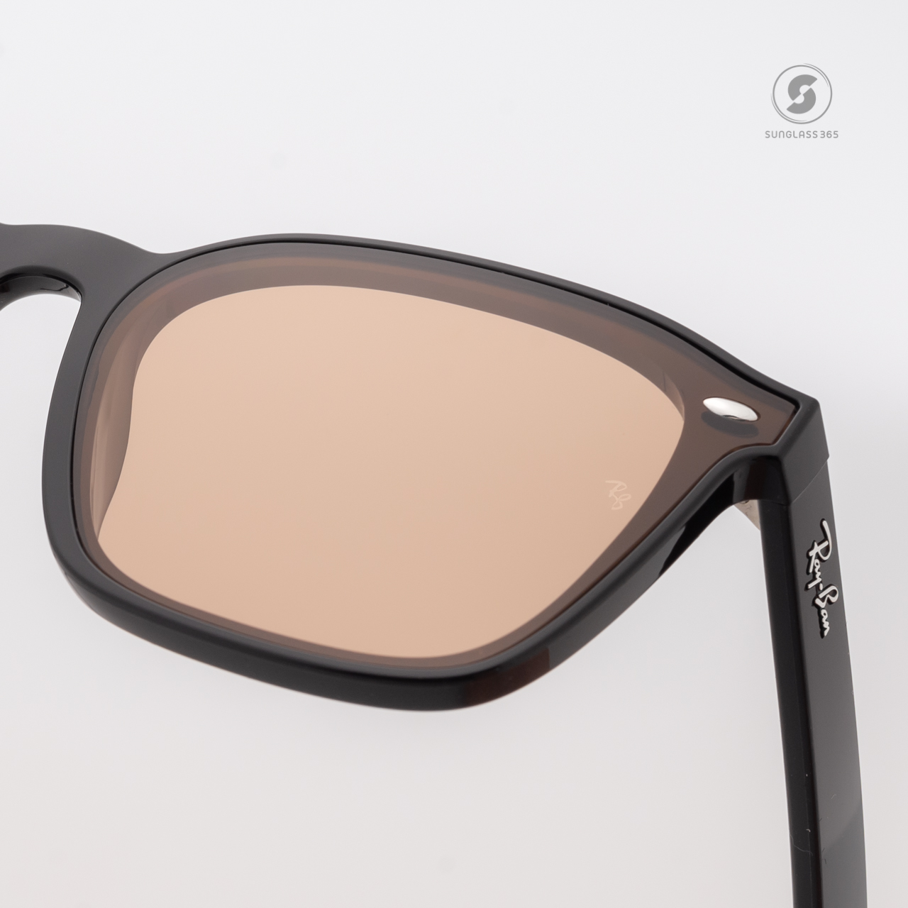 Ray-Ban RB4392D 601/93 Black / Brown