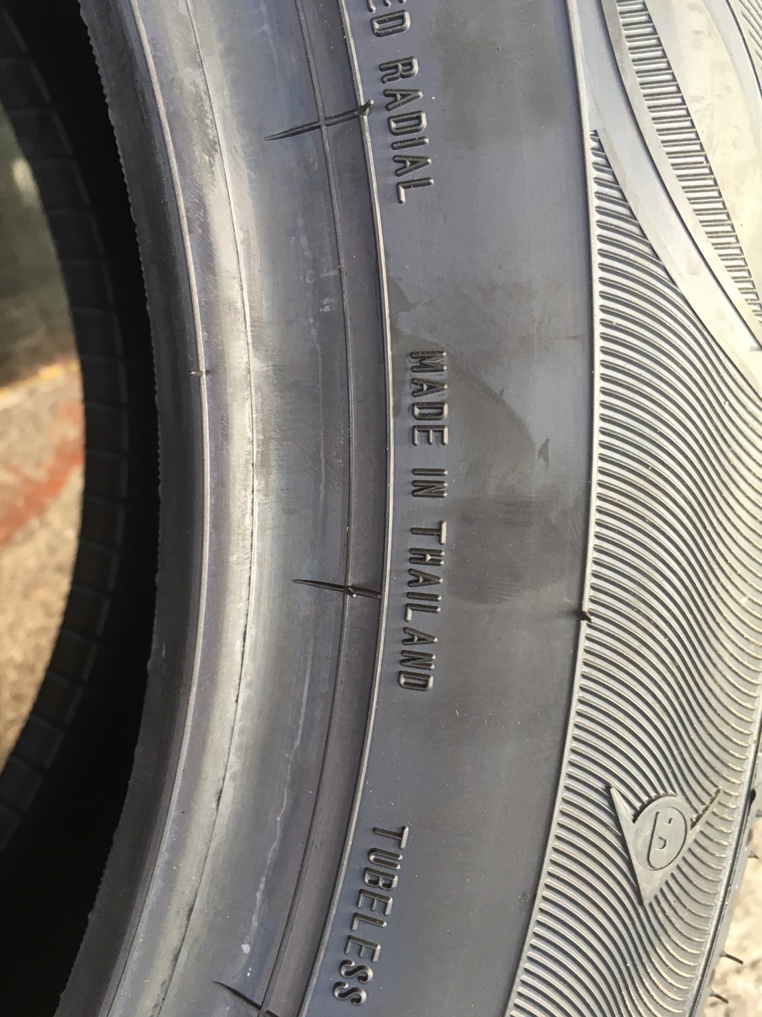 DUNLOP EC300 PLUS 215/55-17 เส้น 3000 ปกติ 4000