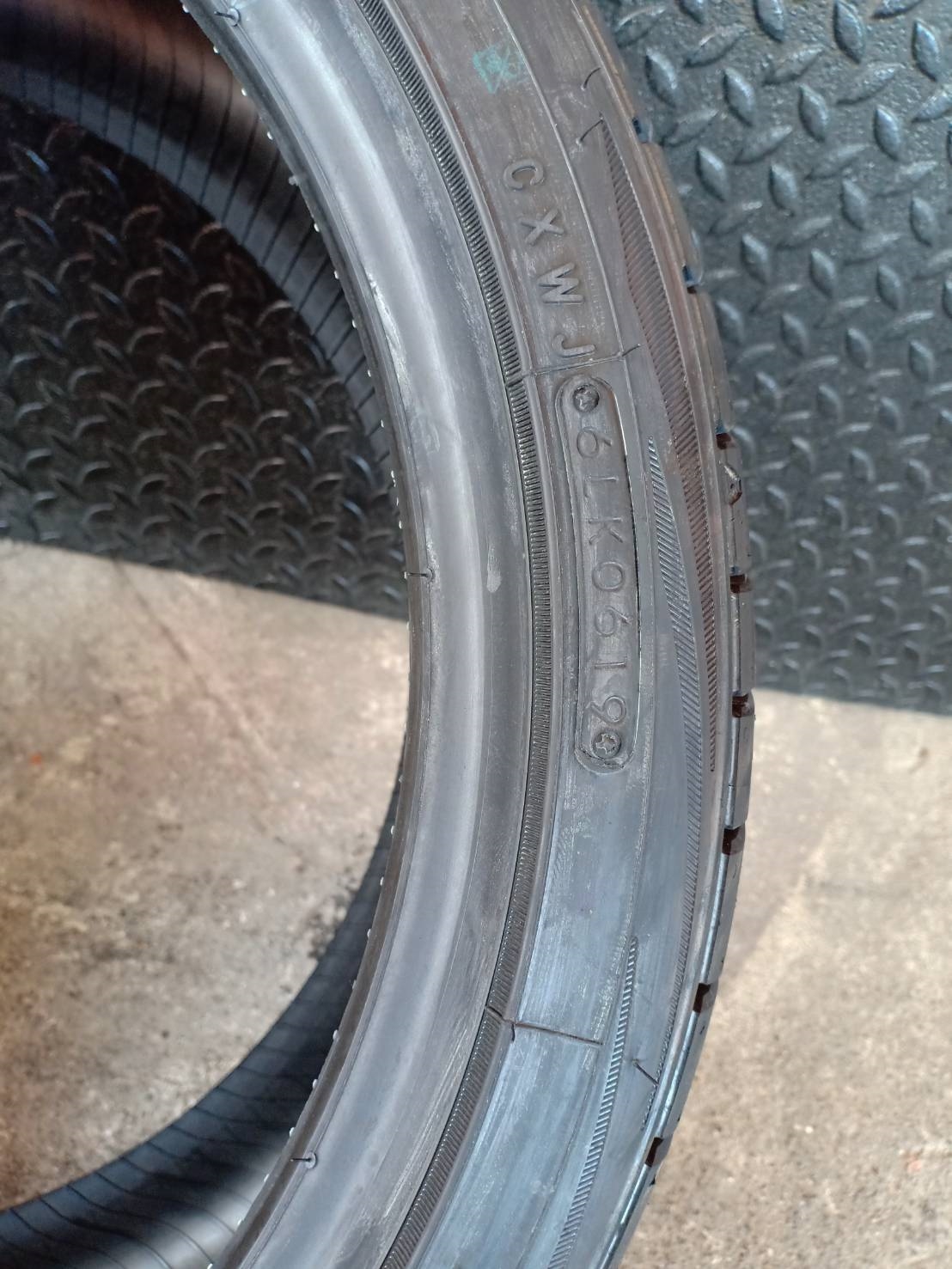 TOYO PROXES TR1 205/40-17 ปี19