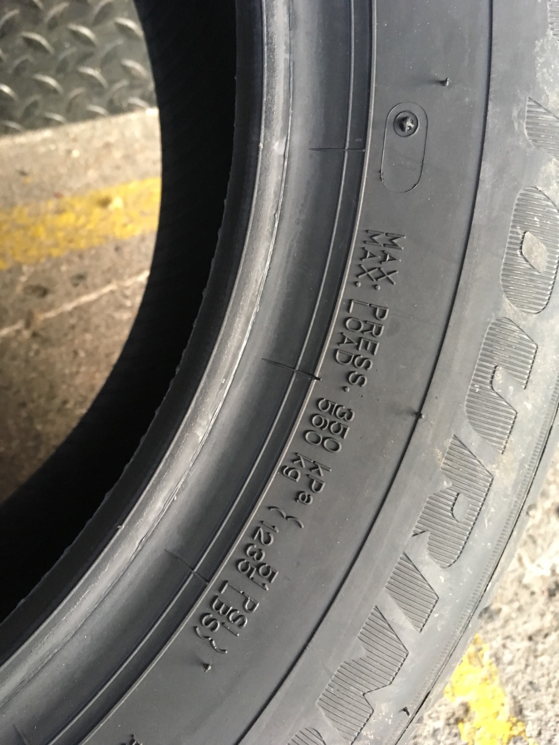 DUNLOP SP TOURING R1 195-60-15 ซื้อ2แถม2 ปี18