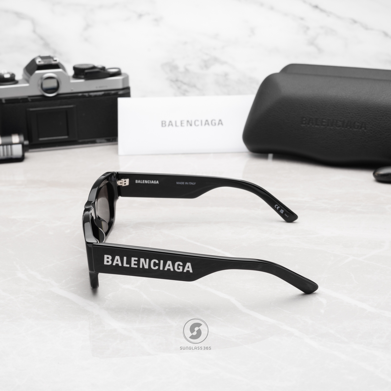 แว่นกันแดด Balenciaga BB0261SA 001