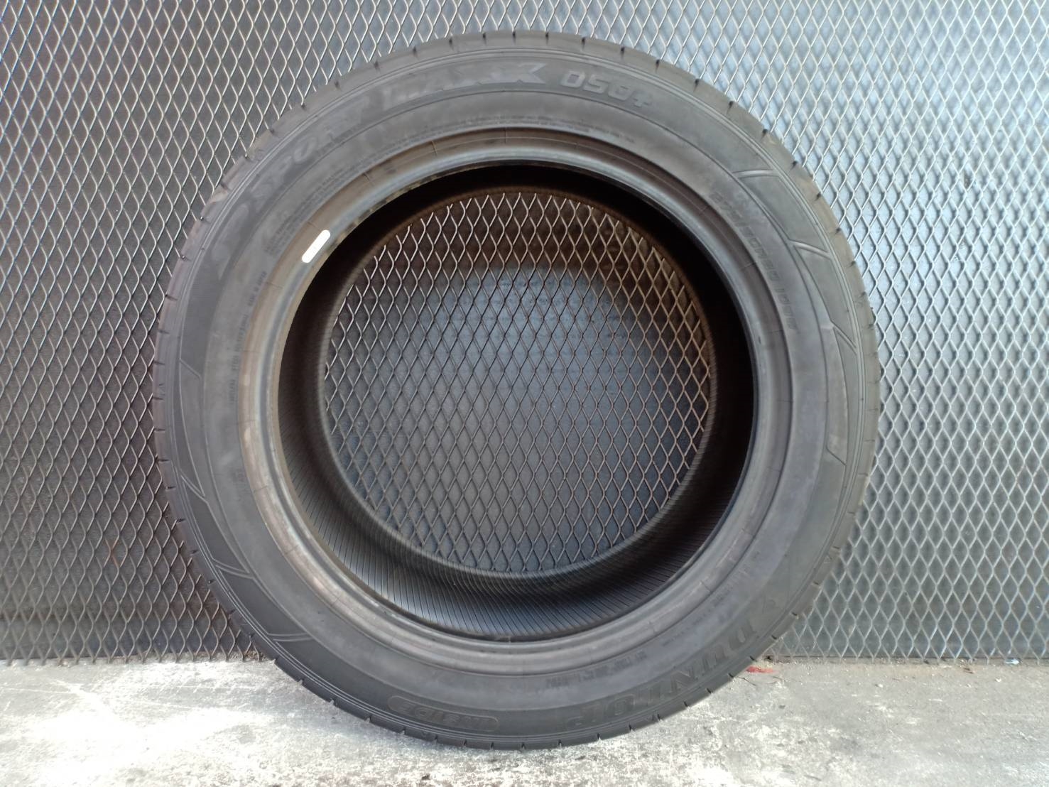 DUNLOP SPMAXX050 PLUS 275/50-20 ปี18 เส้น 5500 ปกติ 21000