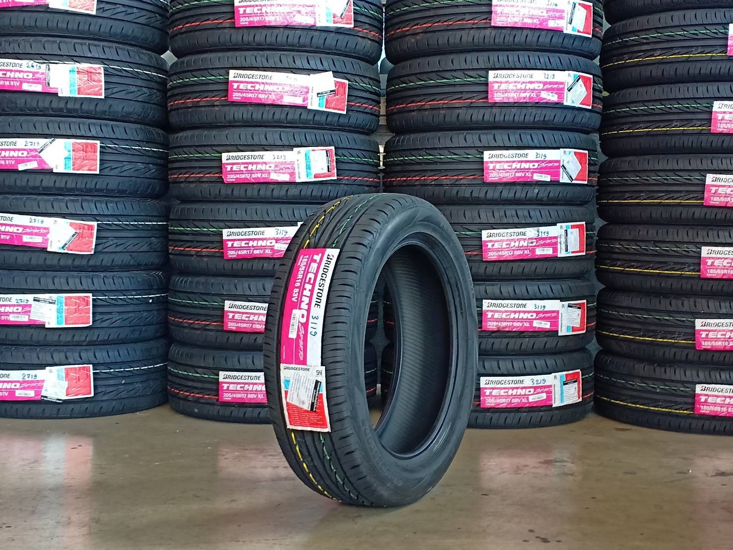 BRIDGESTONE TECHNO SPORTS 185/55-16 ราคาพิเศษ ปี19