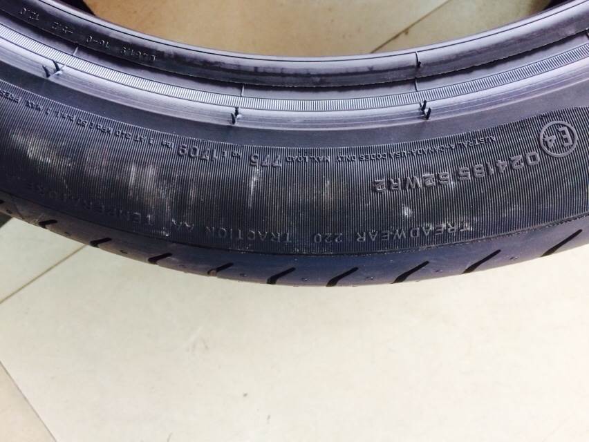 PIRELLI PZERO MO 255/40-18 ขาย 13800 ปี17