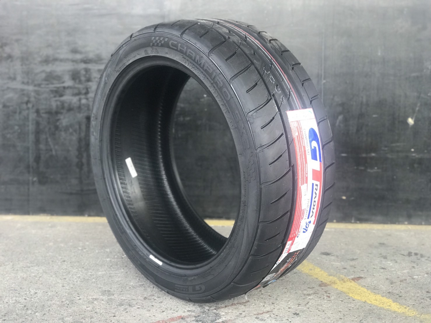 GT SX-2 215/45-17 เส้น2900บาท เท่านั้น ปี 18