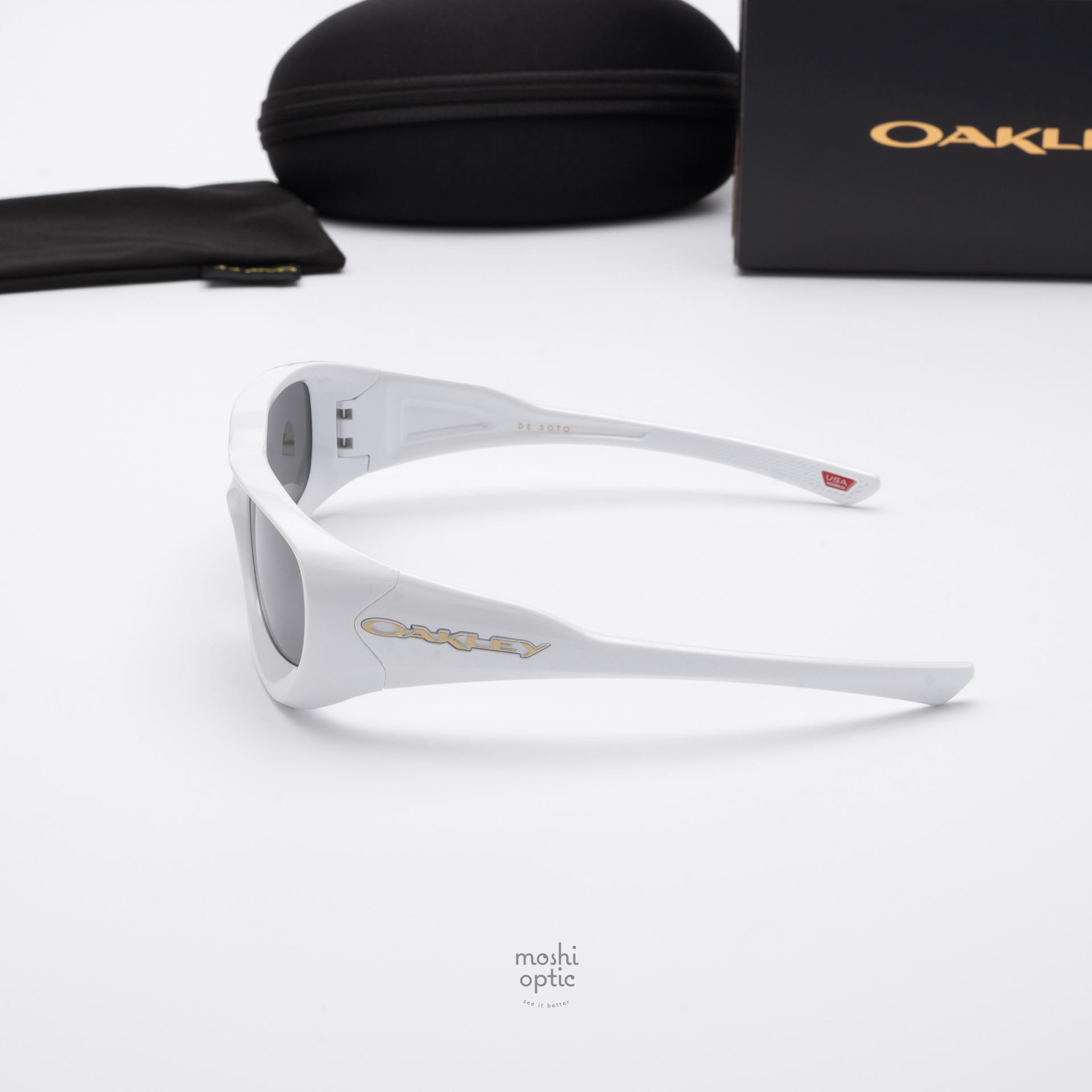 Oakley De Soto OO9494-02 Pearl White Prizm Black