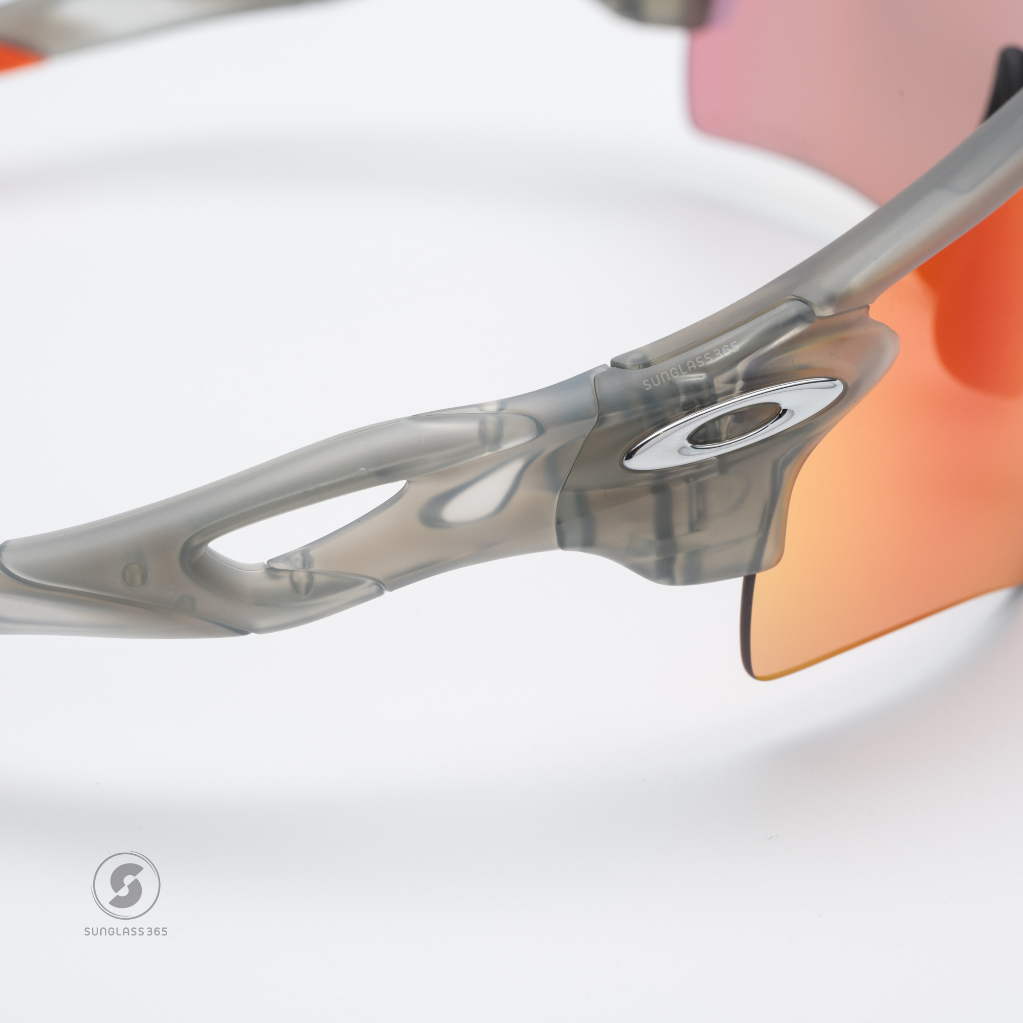 Oakley OO9206-95 RADARLOCK PATH Prizm Ruby Matte Grey Ink Prizm Trail Torch