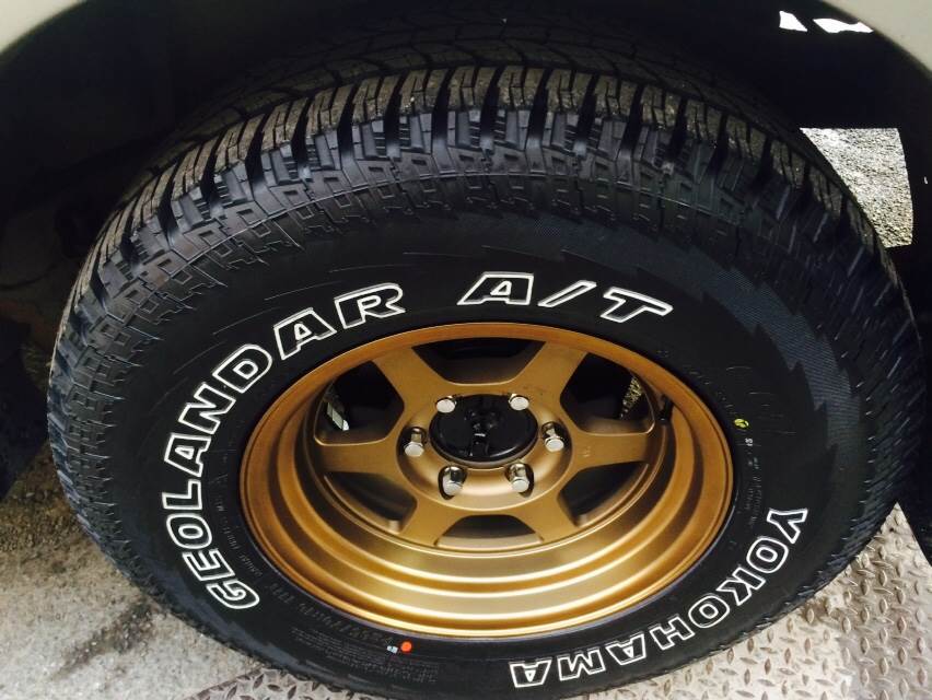 OFF ROAD ขอบ16+ยาง YOKO G015 AT 265/70-16 ชุด 25,500.-ปกติ 42000