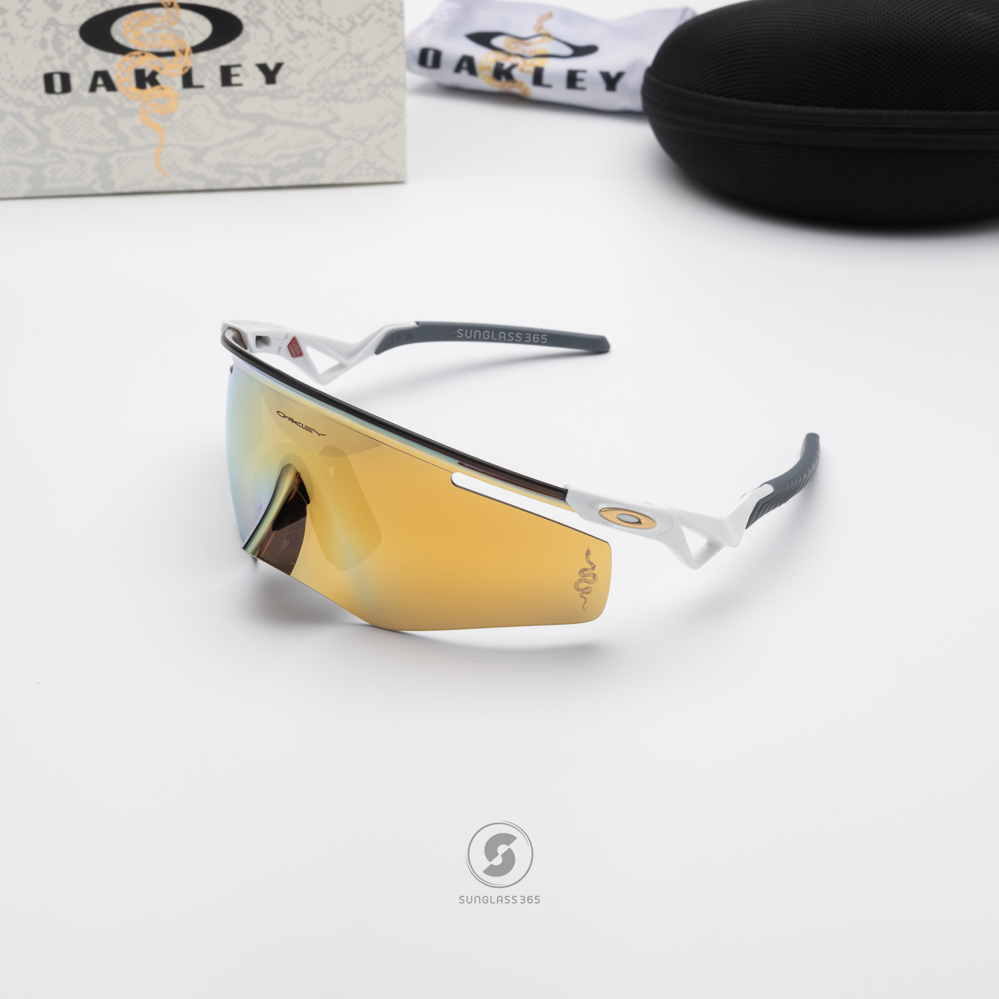 OAKLEY QNTM KATO OO9481D-07 Polished White Prizm 24K
