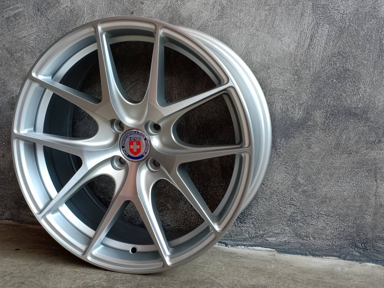TK-HR (TL-003) 17X7.5 4X100 30 73.1 P/BRUSH SILVER FLAT