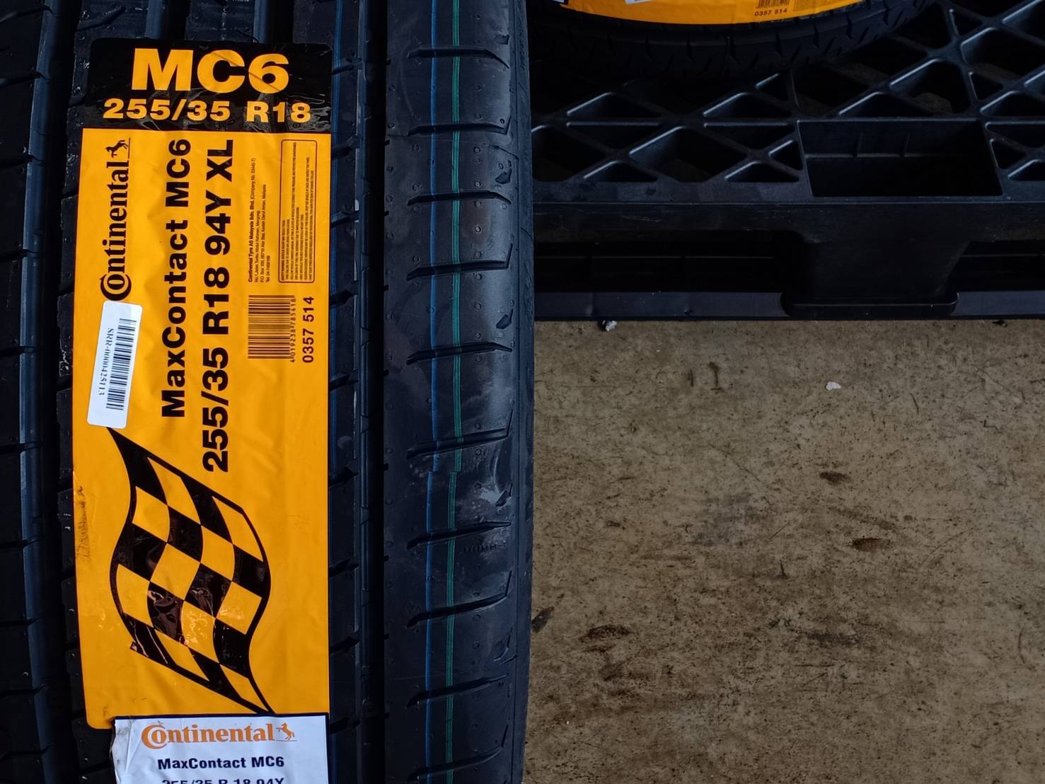 CONTINENTAL 255/35R18 CONTACT MC6 94Y XL MADE IN MALAYSIA