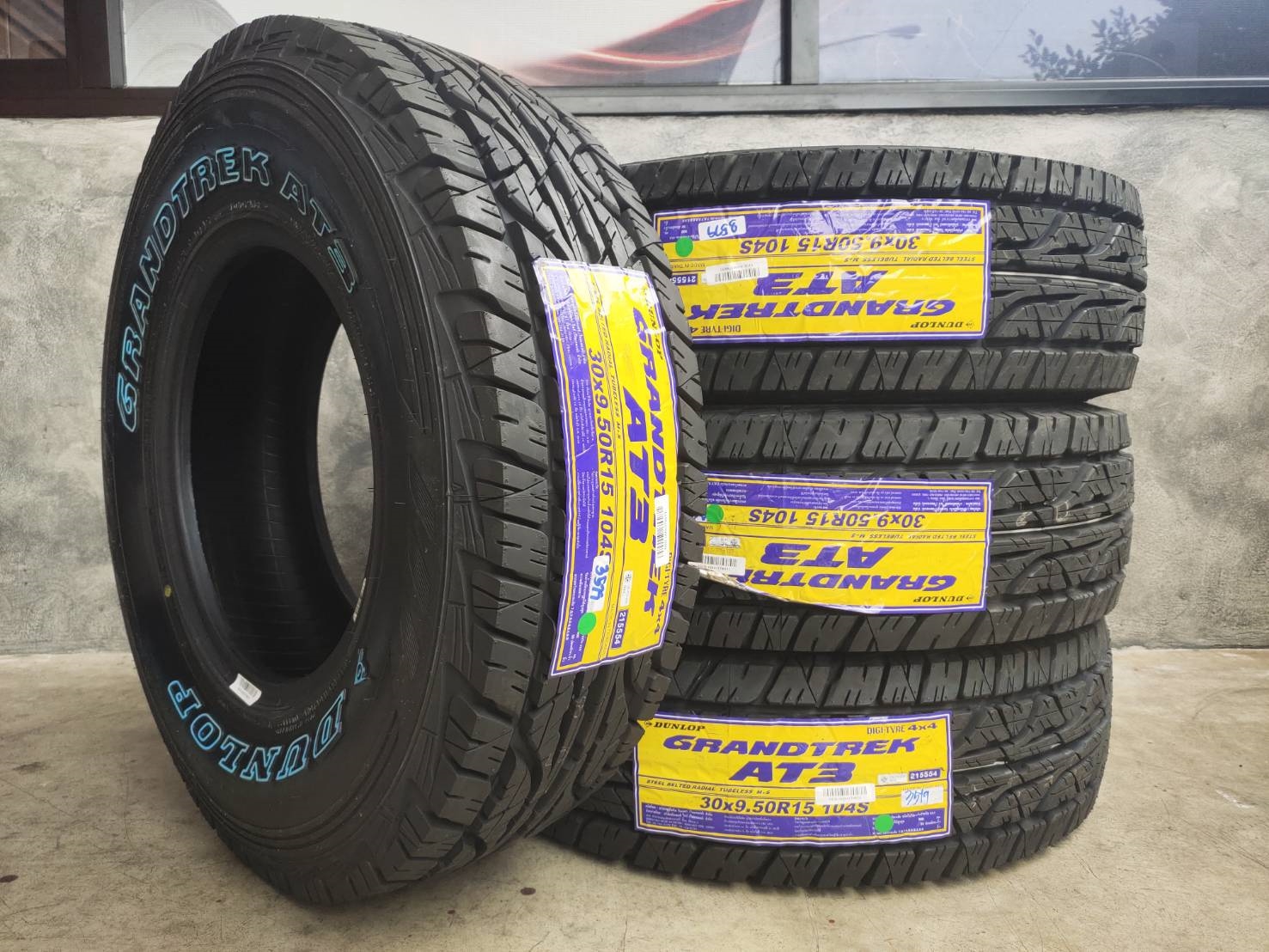 ยางใหม่ DUNLOP GRANDTREK AT3 30X9.5 R15 ปี19 ลดราคา