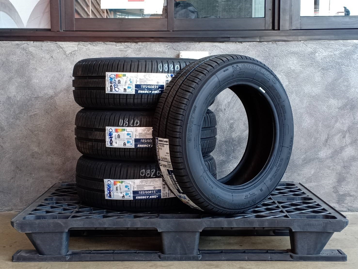 MICHELIN 185/60R15 ENERGY XM2+ 88H MADE IN THAILAND