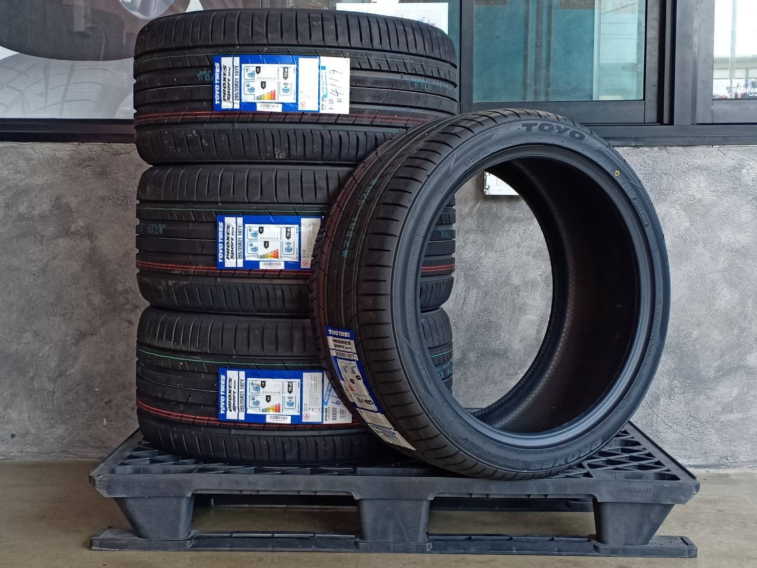 TOYO 295/35R21 PROXES SPORT SUV 107Y MADE IN JAPAN