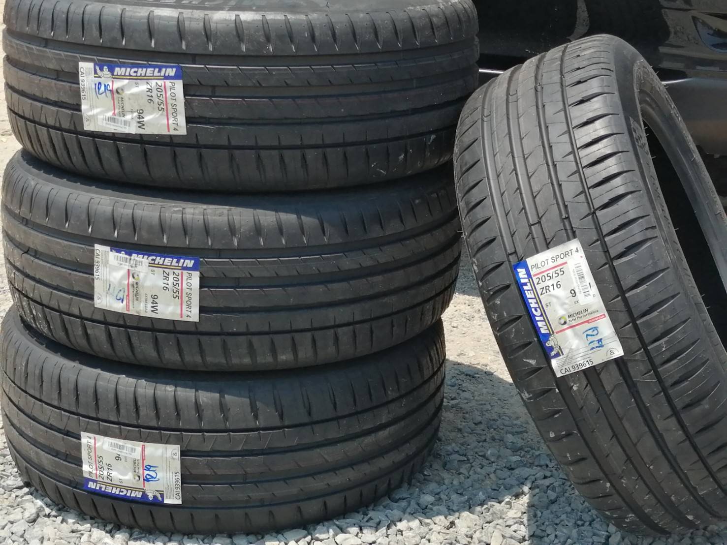 MICHELIN PILOTSPORT4 205/55-16 ปี19 ราคาพิเศษ